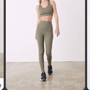 Bandier All Access Leggings - Olive Green High-Waisted 7/8 length NWT